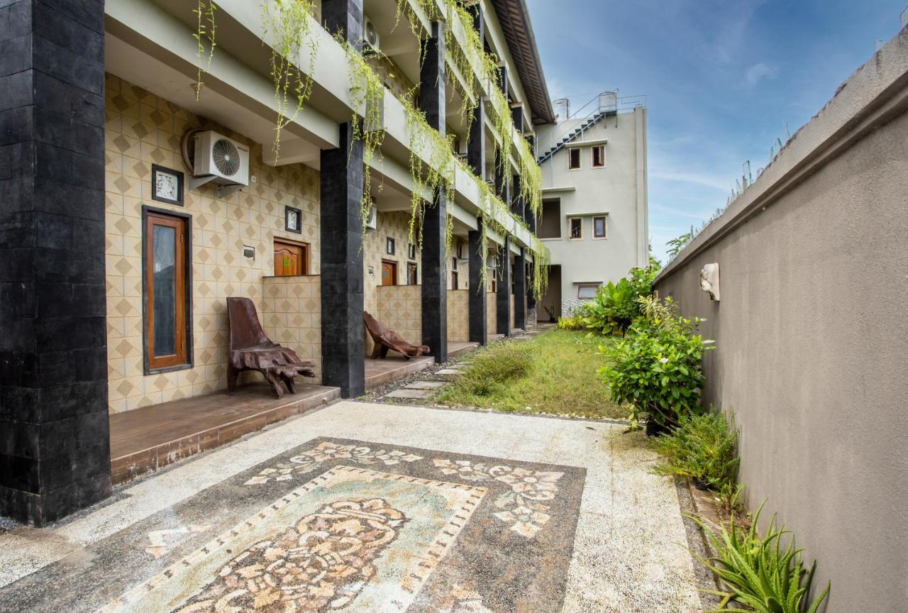 Lavanda Guesthouse/Homestay จิมบาราน ภายนอก รูปภาพ