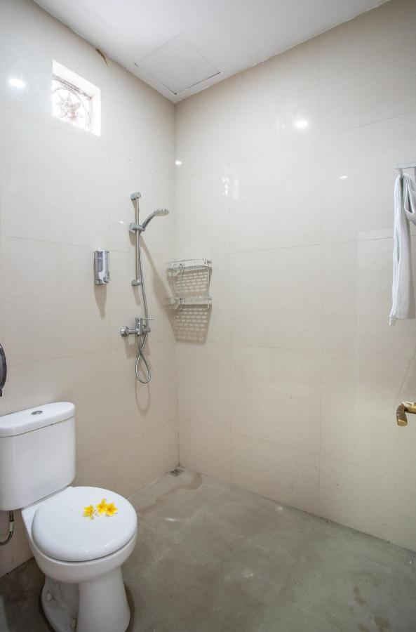 Lavanda Guesthouse/Homestay จิมบาราน ภายนอก รูปภาพ