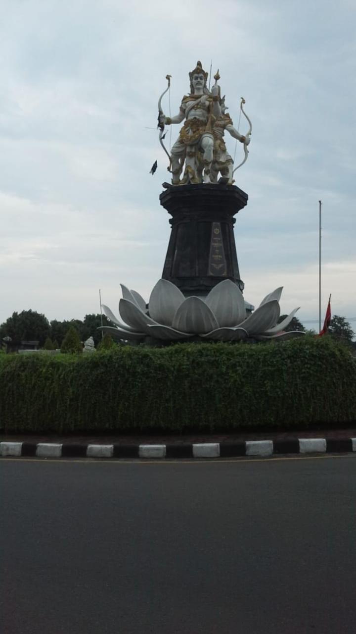 Lavanda Guesthouse/Homestay จิมบาราน ภายนอก รูปภาพ